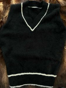 Cozy Black Knit Top &amp; Shorts Set