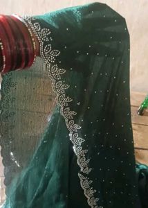 Elegant Green Saree With Attached Blouse Piece