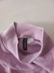 Cropped Lavender Sweatshirt