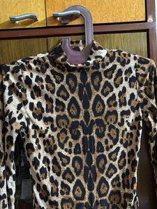 SHEIN Leopard Print Fitted Top