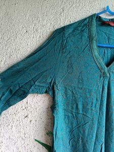 Teal Paisley Print V-Neck Top