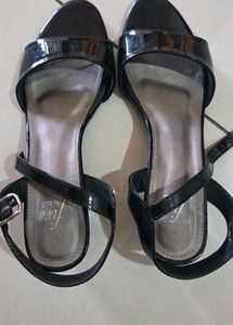Black Heels - Five by Inc5