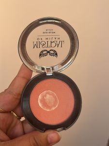 Silk glow blush
