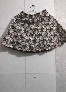 Cute Cream Printed Skirt