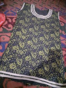 Sleeve Less Top