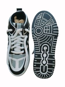Walkcraft Men And Women Shoes