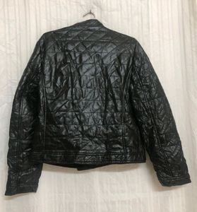 Eststo Black Jacket