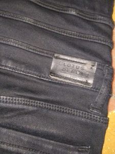 Black Skinny Jeans