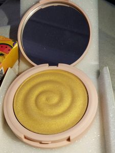 Myglamm Kplay Melon Highlighter