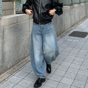 Y2k/Vintage Baggy High Rise Jeans