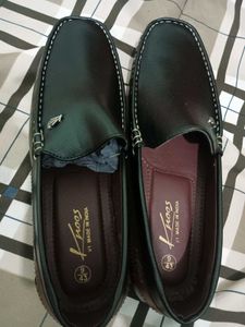 Knoos® Men Loafers In Excellent Condition.