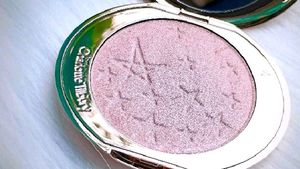 Charlotte Tilbury Highligter ♥️💕