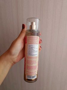 Bath And Body Works Strawberry Pound Cake