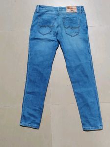 Blue Ripped Rugged Denim Jeans
