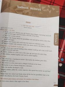 Class 9 English Literature &amp; Grammar On Board.
