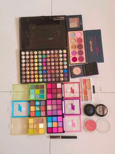 Branded Authentic Mixed Eyeshadow Palettes