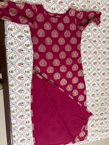 Magenta Pink Foil Printed Festive Kurta