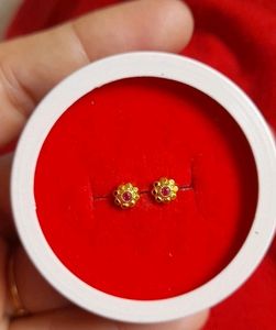 Beautiful New Flower Desine Studs