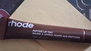 rhode lip gloss