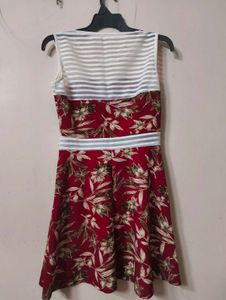 crimson red-white floral mini summer dress 🍒