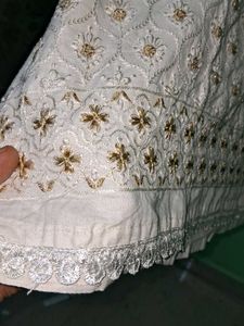 White Kurta Kashmiri Kadai