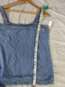 Beautiful Top With Nice Lace Detailing