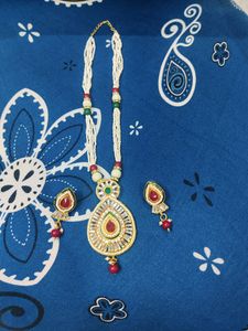 Red white moti necklace with earring