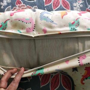 Feeding Pillow