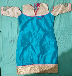 Elegant Turquoise &amp; Gold Embellished Kurti