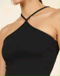 Halter Neck Criss Cross Straps Textured Fitt
