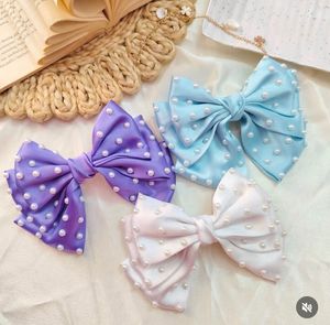 Pearl Tripple Layer Bow Clip