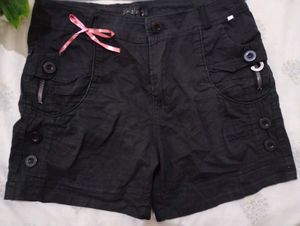 Y2k Black Buttoned Shorts