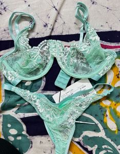 Lace Underwired Lingerie set