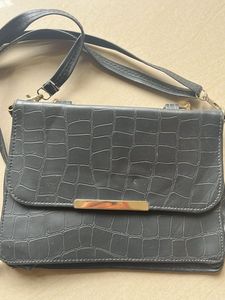 Chic Crossbody Bag