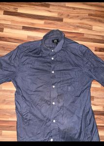 H&amp;M Branded Shirt But Used Length Is 26.5