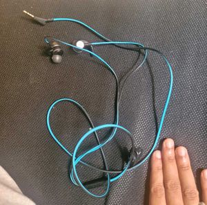 BOULT Audio X1 Earphones