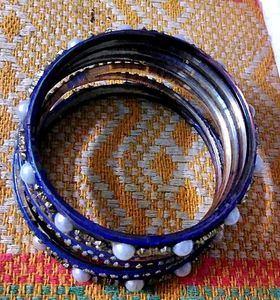 Blue & Pearl Bangle Set