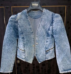 &#34;Chic Indigo Short Denim Jacket – Effortless Style
