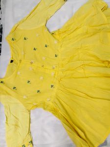 Yellow Top