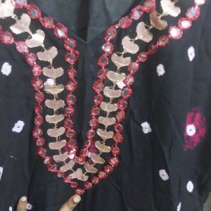 Authenticm Bandhej kurti