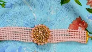 Neckpiece With Mangtika And Pairs Of Earring