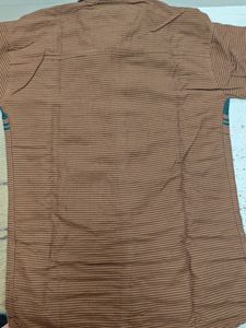 2 KIDS SHIRT OF SIZE 32(AGE9-11)