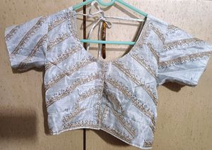 ❄️ Embroidered Sequins Blouse