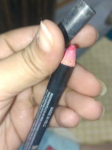 Huda Beauty Lip Contour With Avon Shade Stick