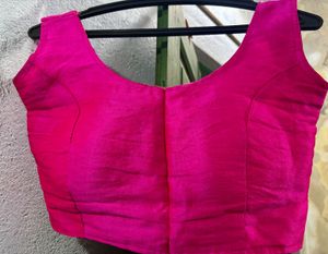 Sleeveless Padded Blouse