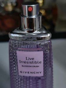 Givenchy Live irresistible Blossom crush - 50ml