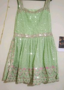 Sarara Set With Earing &amp; Mang Tika