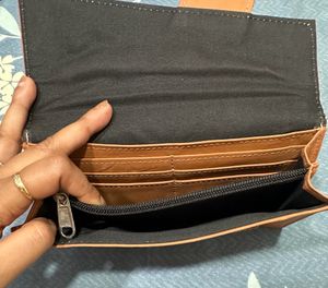 Buy Any Brand New Genuine Leather Wallet @Rs400