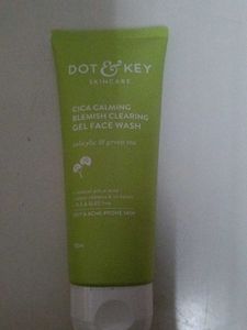 Dot &amp; Key CICA Calming Face Wash