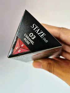 Mamaearth &amp; Staze Lipstick Bundle